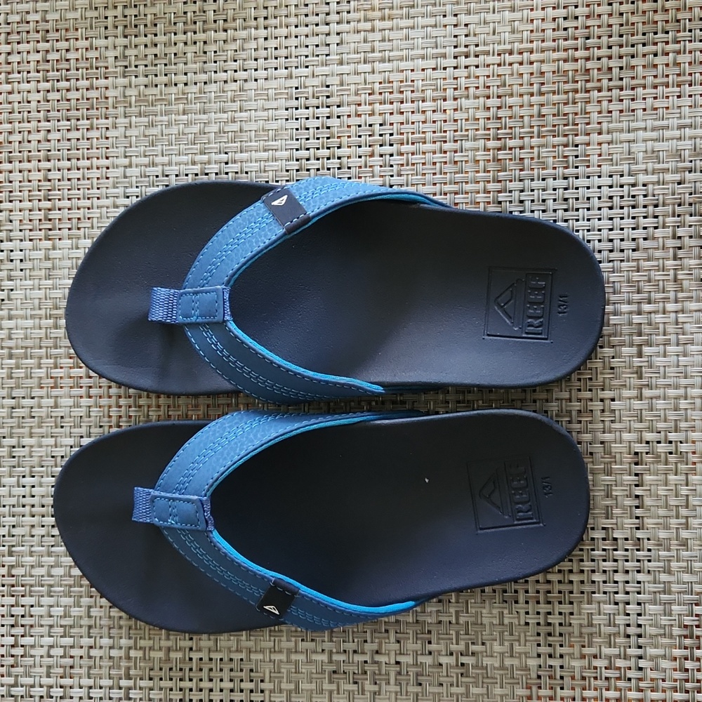 Boys size 13 Reef flipflops
